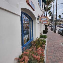 Pacific Water Solutions - Outside Store Sidewalk