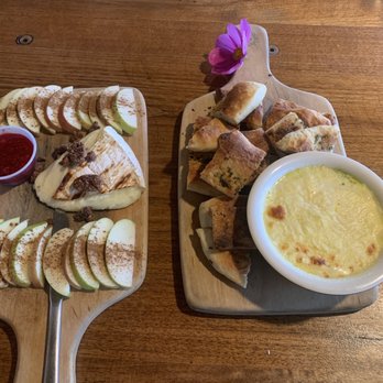 Crazy Daisies - Brie & burrata apps - Nurseries & Gardening Near Me - Syracuse, New York