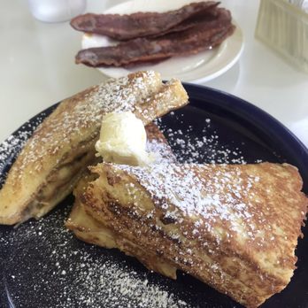 Cafe 222 - Peanut butter and bananas French toast - Breakfast & Brunch Near Me - San Diego, California