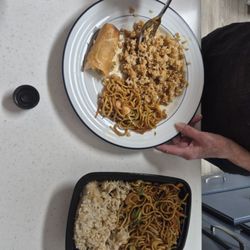 China Kitchen - lomein brown rice