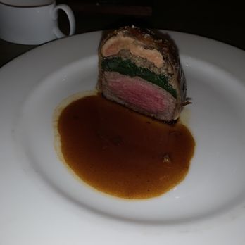 Mooo.... Beacon Hill - Tenderloin of Beef Wellington - Steakhouses Near Me - Boston, Massachusetts