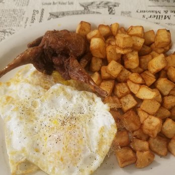 Horne's - Tried to get a different view of the quail, but after tasting the wing it was all over - New American Near Me - Port Royal, Virginia