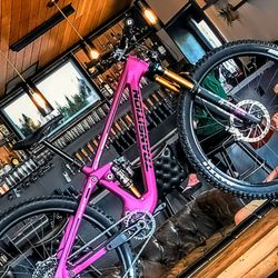 The HUB Bike Lounge - Bikers who brunch
