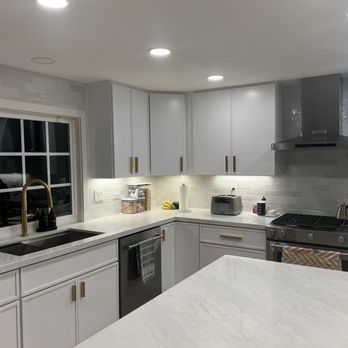Discount Flooring Kitchen & Bath - Flooring Near Me - Glendora, California Discount Flooring Kitchen & Bath - Flooring Near Me - Glendora, California