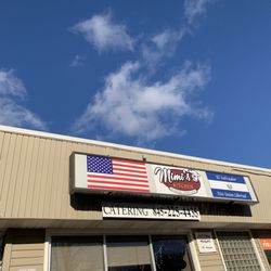 Mimi's Kitchen - Exterior sign