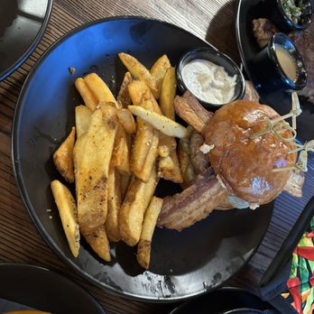 Copper Forge Distilling - Burger and fries - Cocktail Bars Near Me - Fort Wayne, Indiana