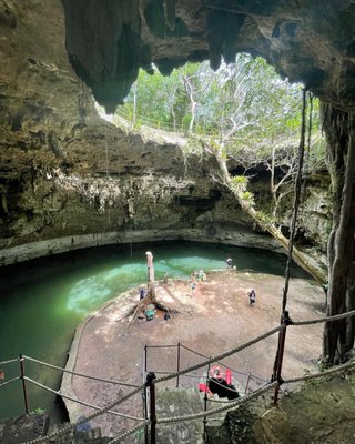 Cenote Suytun by null