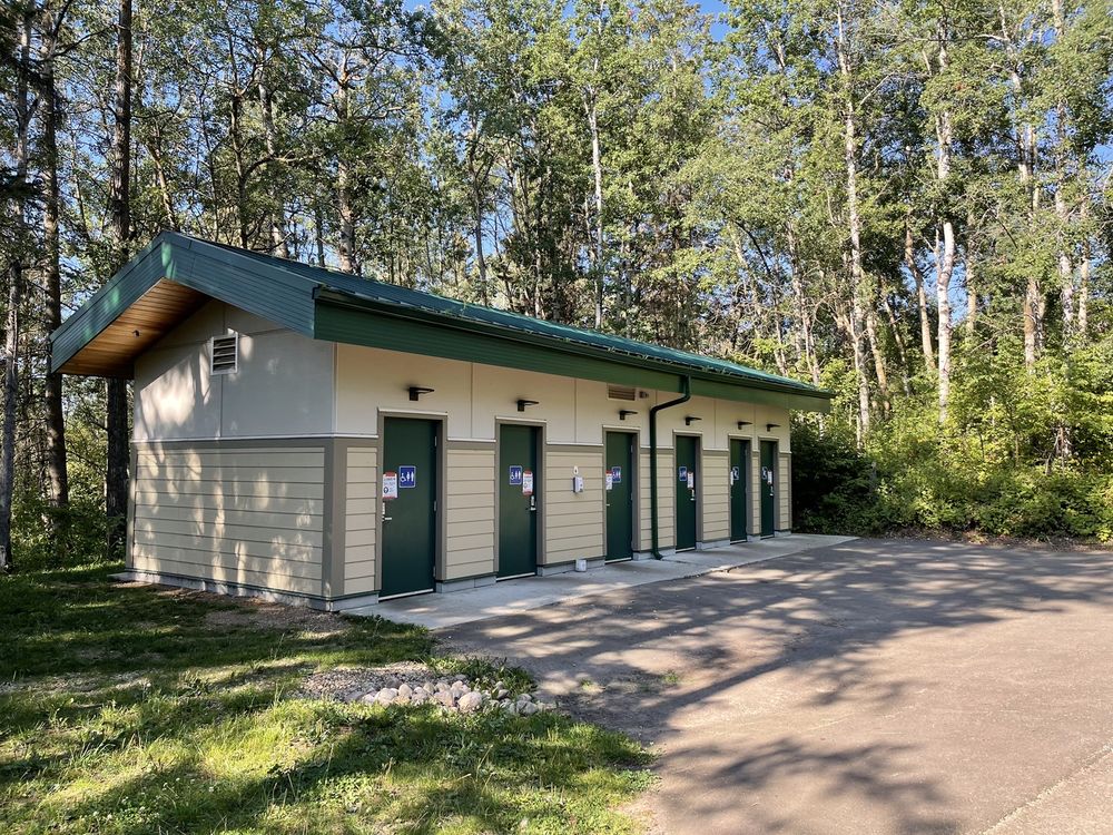 ASTOTIN LAKE CAMPGROUND Updated September 2024 14 Photos 15 Elk