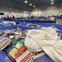 It was just a warehouse with bins of clothes and stuff all mixed together. Sad that the other photos were not accurate. It was just a warehouse with bins of clothes and stuff all mixed together. Sad that the other photos were not accurate.