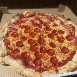 Mamas Pizzeria - Pepperoni