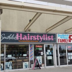 Southdale Hairstylists - Salon view 5-35 Lakewood Blvd., Winnipeg. (Easy Accsess)