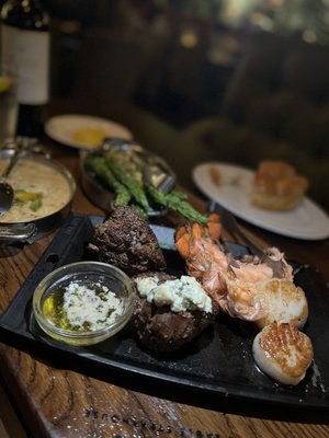 Del Frisco's Double Eagle Steakhouse by null