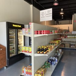 ER African online store - Inside - grocery isle