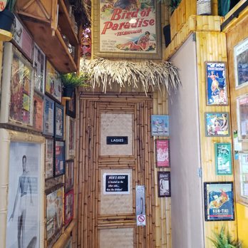 Cafe 50's - Tiki tiki style bathroom, very small - Diners Near Me - Los Angeles, California