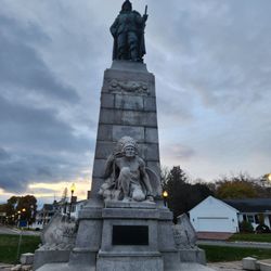 Champlain Park - Samuel De Champlain Monument, first European to discover, map and name Lake Champlain.