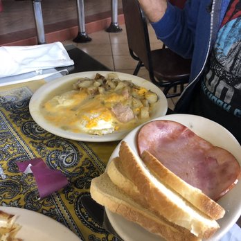 Sierra Grande Resturant - American Near Me - Des Moines, New Mexico