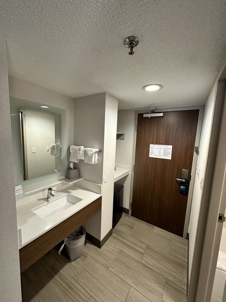 Holiday Inn Express Saugus