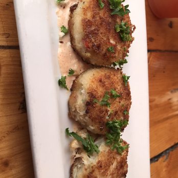 Barking Crab - Barking Crab Cakes - Seafood Near Me - Boston, Massachusetts