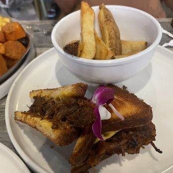 Sweet T's Southern Eatery - Short Rib Grilled Cheese - Soul Food Near Me - Montclair, New Jersey Sweet T's Southern Eatery - Short Rib Grilled Cheese - Soul Food Near Me - Montclair, New Jersey