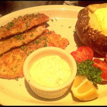 Houston's Restaurant - This was some time ago, I ordered this snapper (not to share) and as u can see their are 3 huge pieces of fish - American Near Me - Pompano Beach, Florida Houston's Restaurant - This was some time ago, I ordered this snapper (not to share) and as u can see their are 3 huge pieces of fish - American Near Me - Pompano Beach, Florida