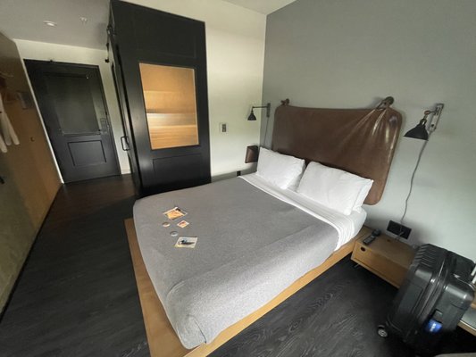 Moxy Minneapolis Uptown by null