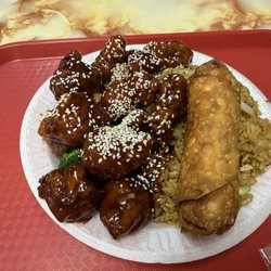 China King - Sesame Chicken combo. Crispy outside, juicy inside and flavorful!