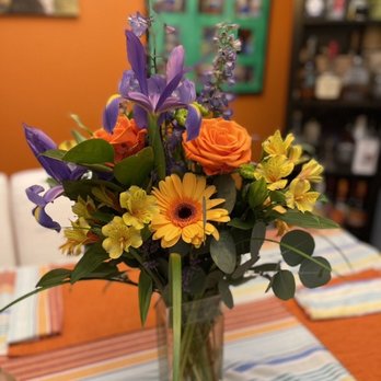Quad's Garden - Flowers for Anniversary. - Floral Designers Near Me - Fairview, Oregon