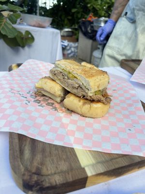 Louie's at Palm House by null