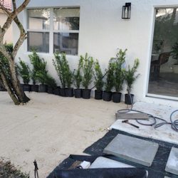 Hummingbird Landscaping & Designs