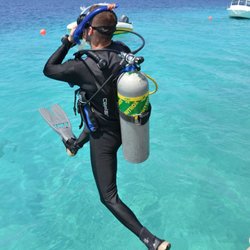 Trilogy Dive Center