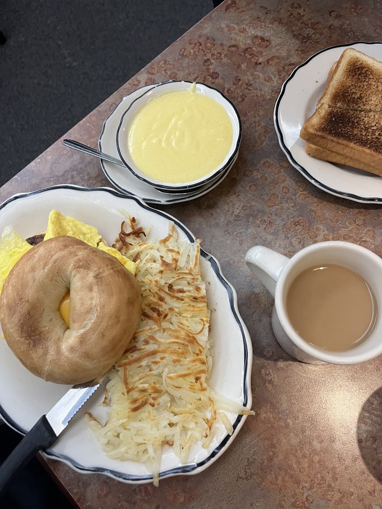 JESSICA’S FAMILY RESTAURANT 30 Photos & 60 Reviews 140 W Main St