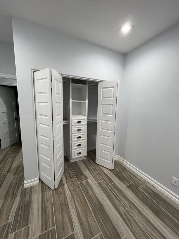 Slide of Victor's Handyman and Remodeling Services