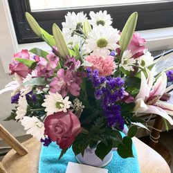 Pearson Florist and Greenhouse - Feb. 2026 delivery (same flowers)