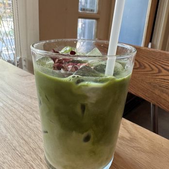 Stonemill Matcha - Rose matcha latte - Cafes Near Me - San Francisco, California Stonemill Matcha - Rose matcha latte - Cafes Near Me - San Francisco, California