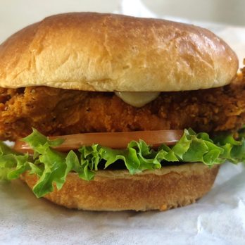 Jollibee - Chicken Sandwich Deluxe - Fast Food Near Me - Honolulu, Hawaii Jollibee - Chicken Sandwich Deluxe - Fast Food Near Me - Honolulu, Hawaii