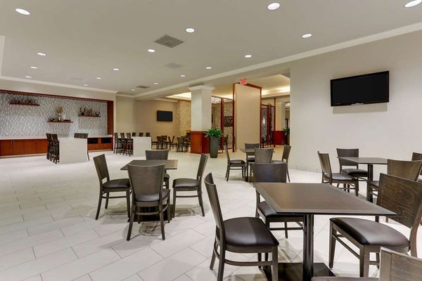 DoubleTree by Hilton St. Louis Forest Park by null