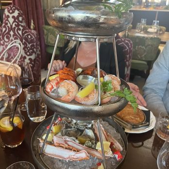 Steakhouse Bourre Bonne - Seafood Tower - Steakhouses Near Me - Louisville, Kentucky Steakhouse Bourre Bonne - Seafood Tower - Steakhouses Near Me - Louisville, Kentucky