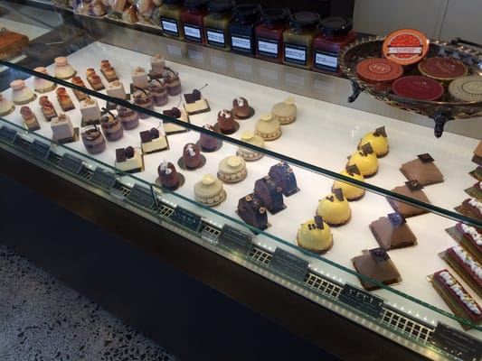 VANIYÉ Patisserie - Parnell by null