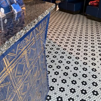 Lombardo's - Blue HideAway- (By The Entrance) - Pizza Near Me - Dobbs Ferry, New York
