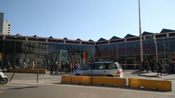 La Feltrinelli Express 33 Photos 16 Reviews Bookstores Piazza Giuseppe Garibaldi Stazione Napoli Italy Phone Number Yelp