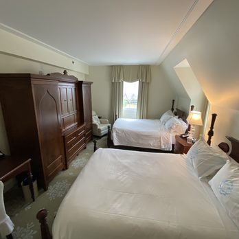 The Carolina Inn - Destination by Hyatt - Hotels Near Me - Chapel Hill, North Carolina The Carolina Inn - Destination by Hyatt - Hotels Near Me - Chapel Hill, North Carolina