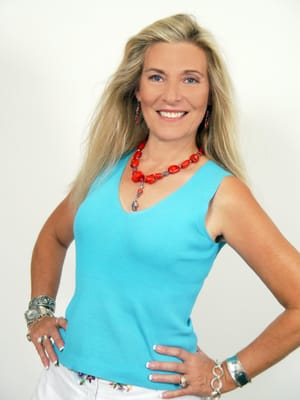 Colonial Roofing Of Austin Logo