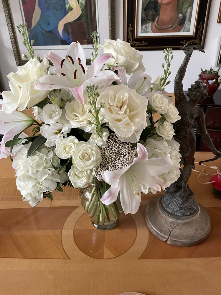 NANCY’S FLOWERS Updated September 2024 32 Photos 11985 US Hwy 1