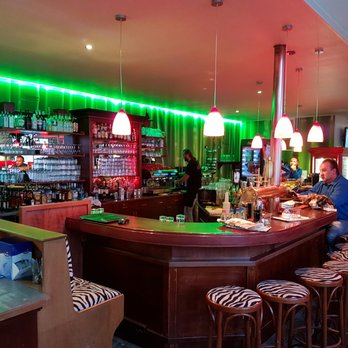 Ria's Beach - Cafes Near Me - Borkum, NI