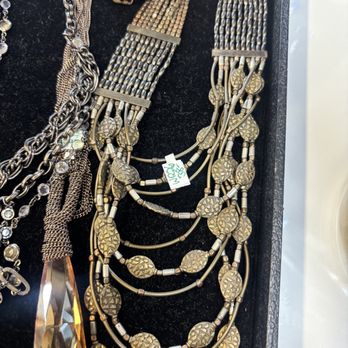 It's A Wrap - Used, Vintage & Consignment Near Me - Burbank, California