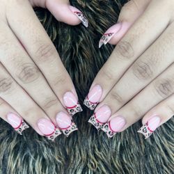 French Nails & Spa