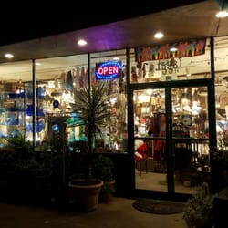 Murphys Curiosity Shop - MURPHY'S CURIOSITY SHOP