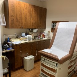 Jennifer Kim - Exam room