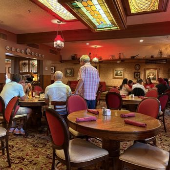 Billy Reed's - One area of the dining establishment - American Near Me - Palm Springs, California Billy Reed's - One area of the dining establishment - American Near Me - Palm Springs, California