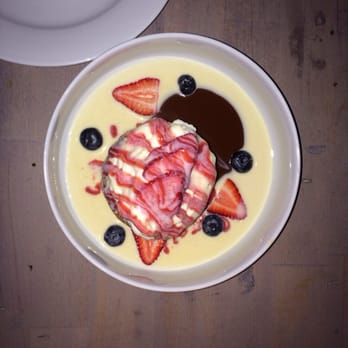 Social - Tres leaches - New American Near Me - Costa Mesa, California